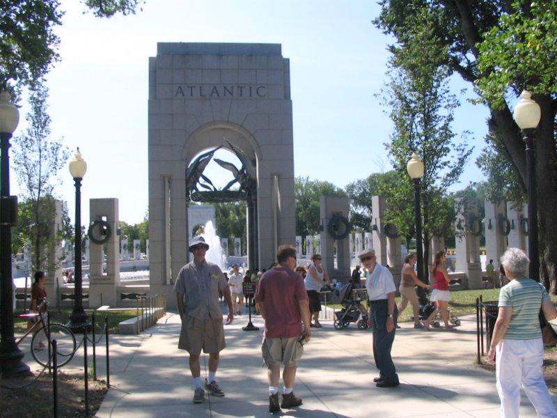 IMG_2852.jpg - At the National World War II Memorial Atlantic Pavilion - L -> R  Stu Flockencier // Mike Dugas (I think) // Joe Boone // Rita Boone

                